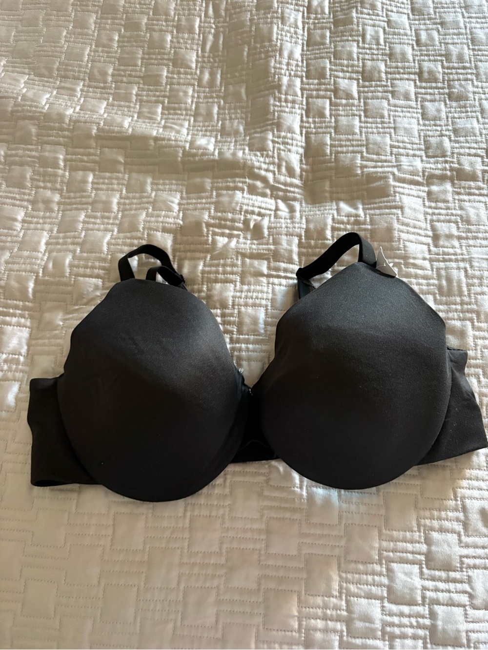 Cacique Back Smoother Lightly Lined Full Coverage Bra - Black - Sz 46D - NWT